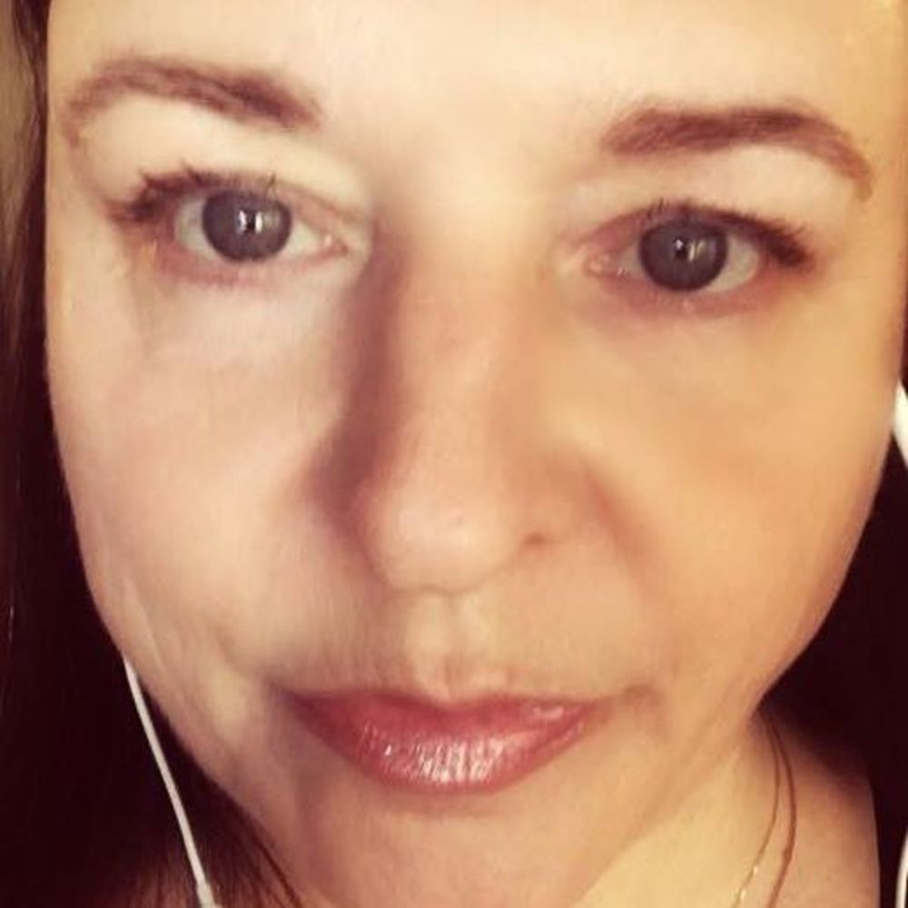 Meet your Posher, Debi